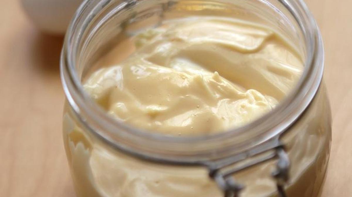 Making your own mayonnaise is a simple process.