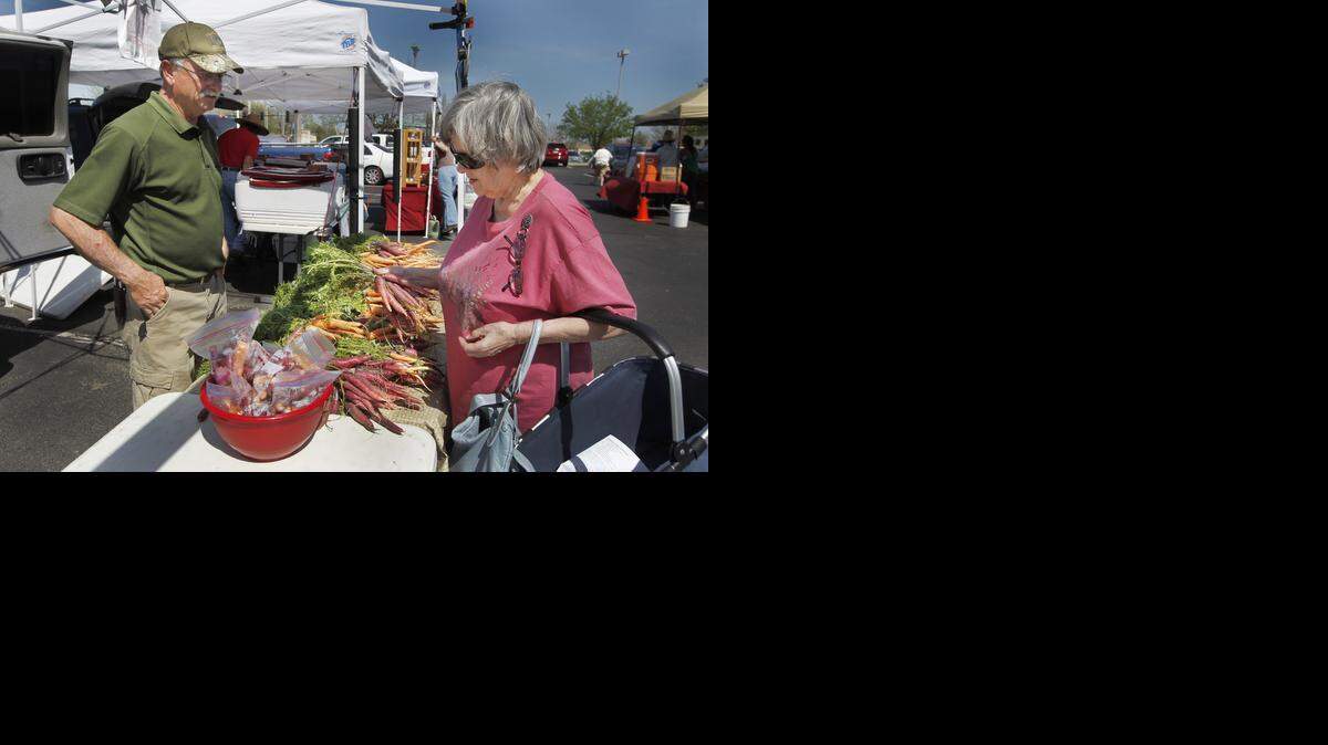
Only a few more weeks remain in farmers market season. 
