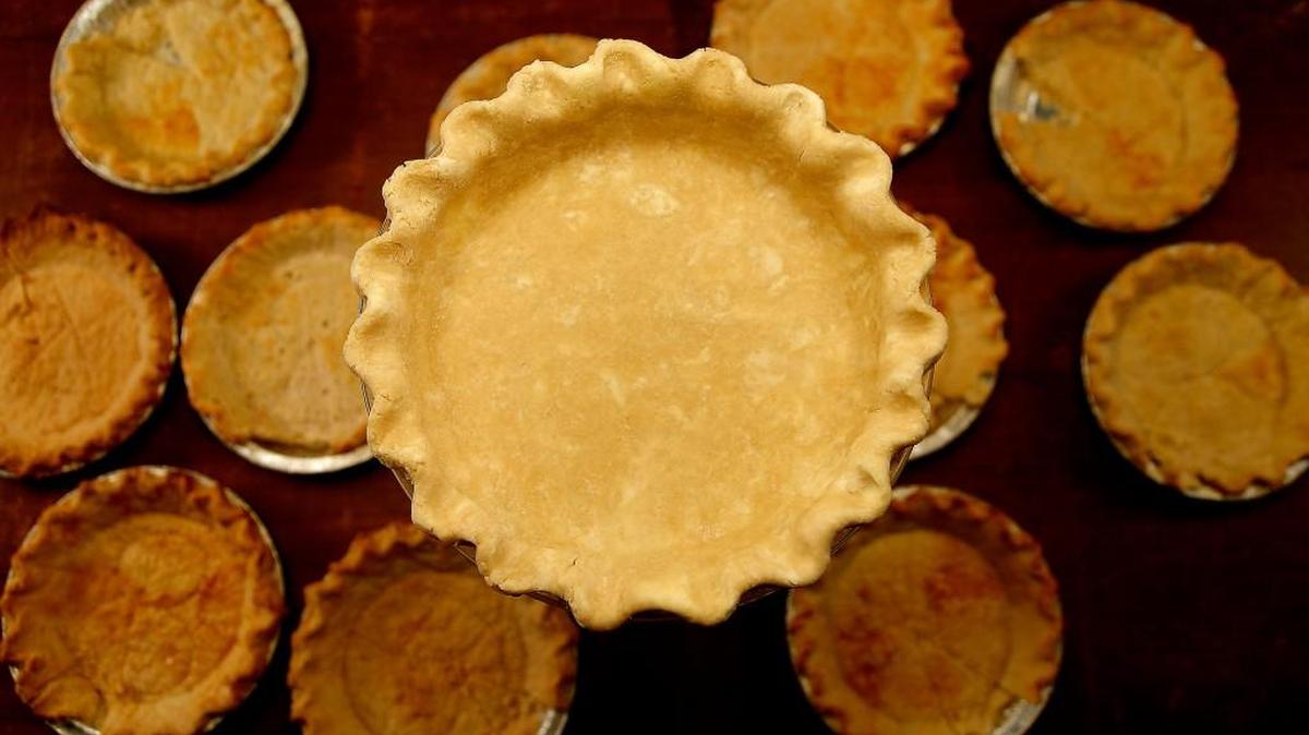 Make your pie crust now to be ready for Thanksgiving feasting.