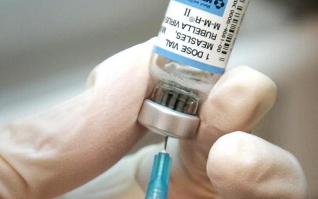 A dose of mumps/measles/rubella vaccine