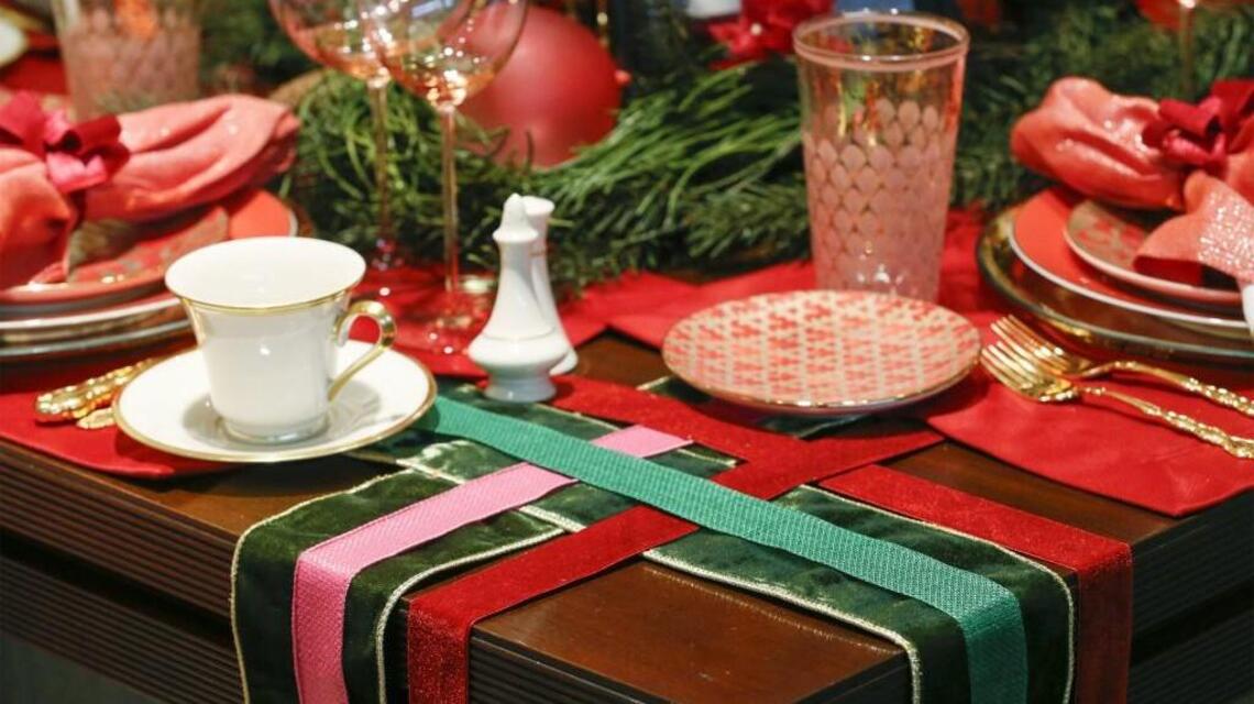 5 tips for creating a holiday tablescape