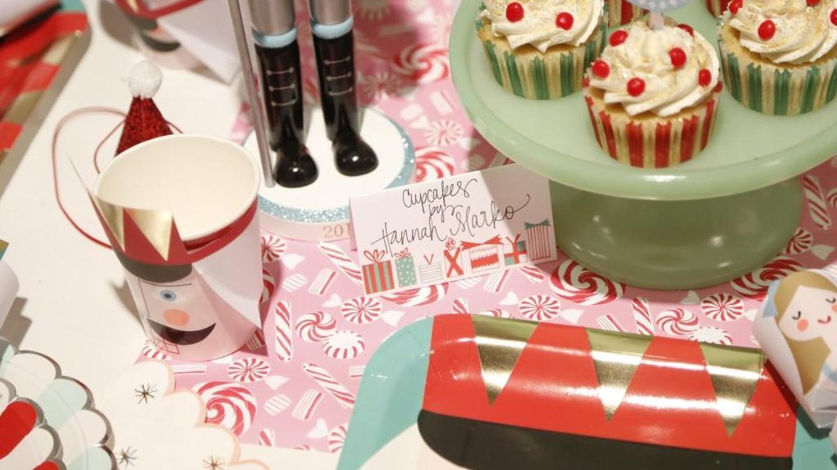 Don’t forget the kids when it comes to decorating their table. (Nov. 2, 2016)