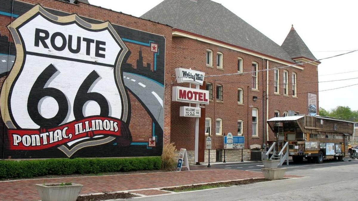 One of Ron Maskell’s favorite stops was the Route 66 Museum in Pontiac, Ill. Among its artifacts is the funky school bus-turned ark seen in the right-hand corner of this photo.