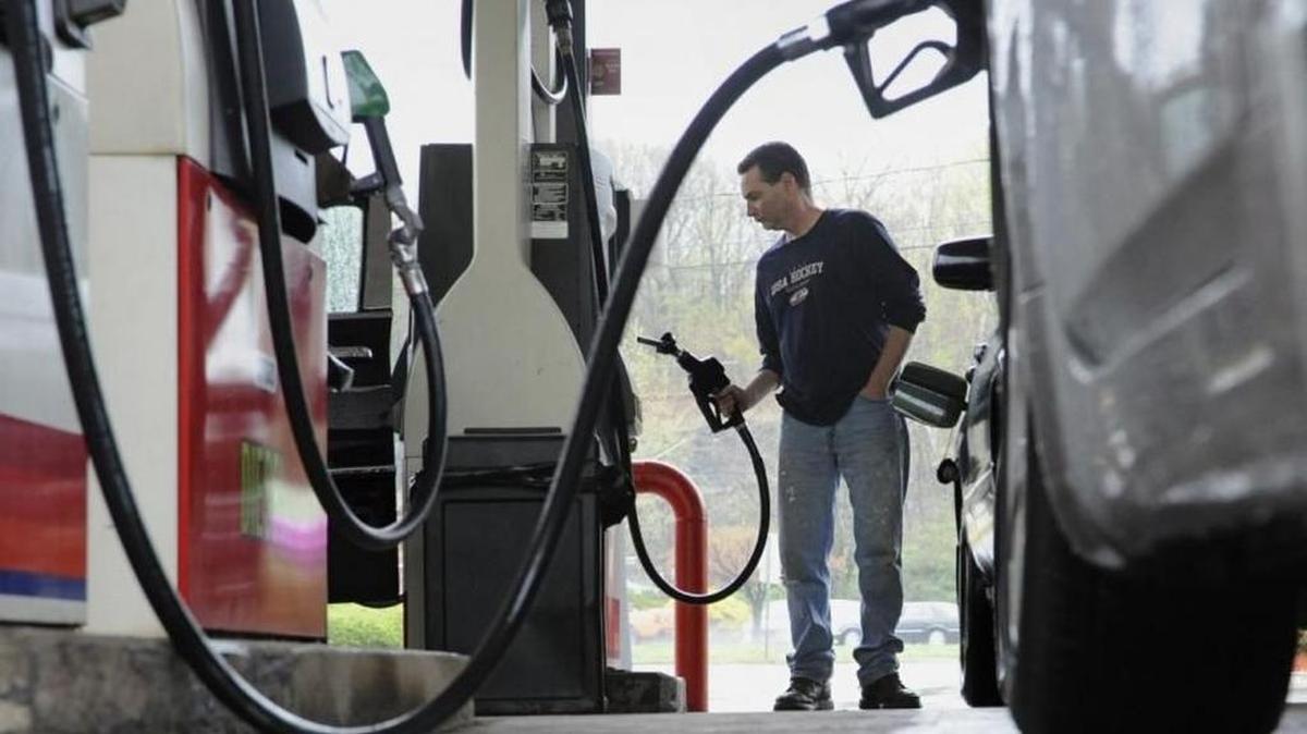 Average gas prices in the Wichita area are down another 7 cents a gallon from last week.