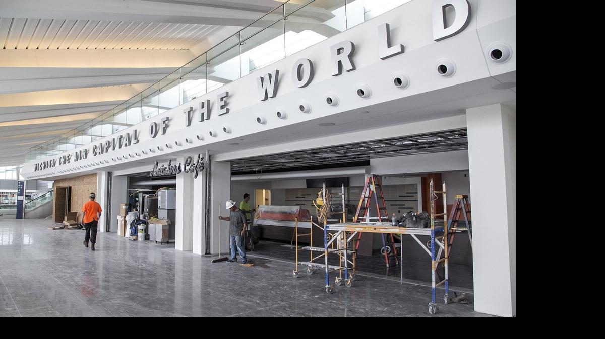 
Shops in the atrium of the Wichita Dwight D. Eisenhower National Airport terminal, a week before opening.

