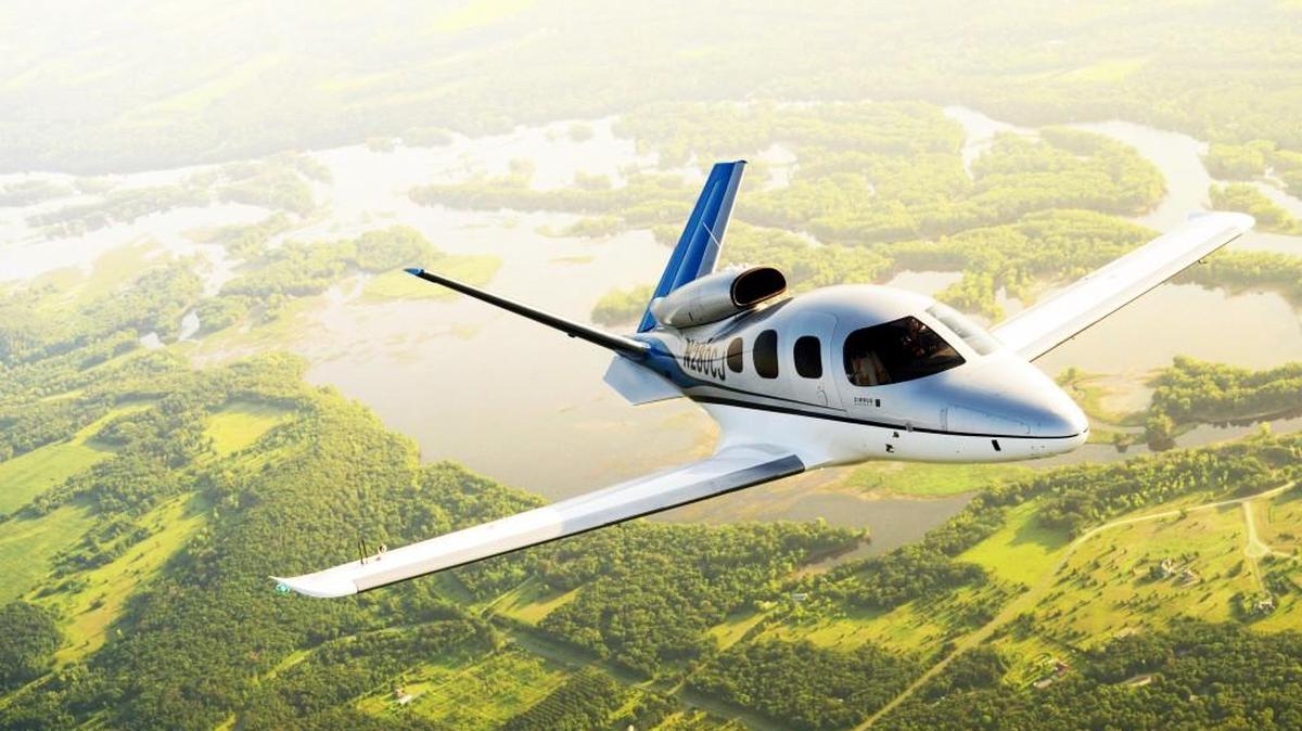 Cirrus Aircraft’s first entry into the light business jet category is the SF50 Vision Jet.