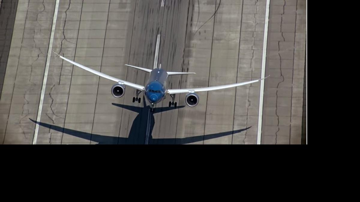 
A screenshot of a video Boeing released, showing the near-veritcal takeoff of a 787 Dreamliner.
