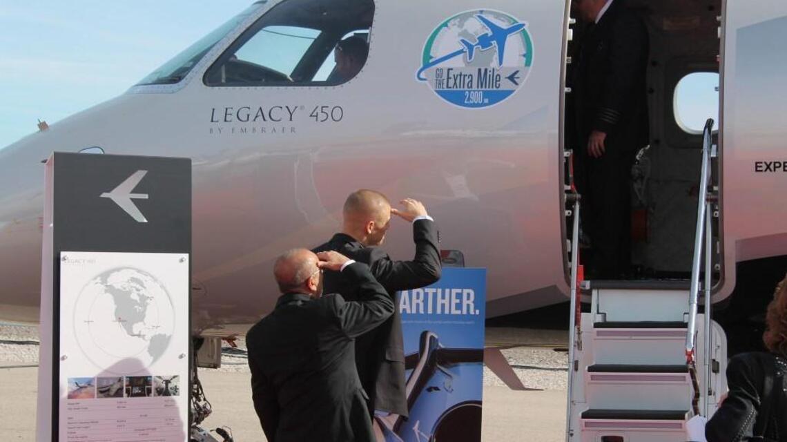 Embraer business jet deliveries slip 35 percent