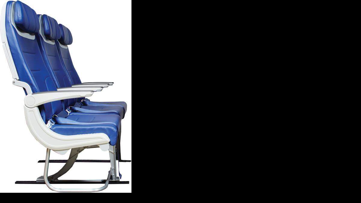 
Southwest’s new Boeing 737-800s and 737 MAXs will be equipped with these new seats that that airline says increases seat width by 0.7 inches. 
