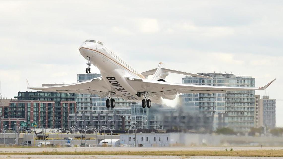 Fourth Global 7000 test business jet makes maiden flight