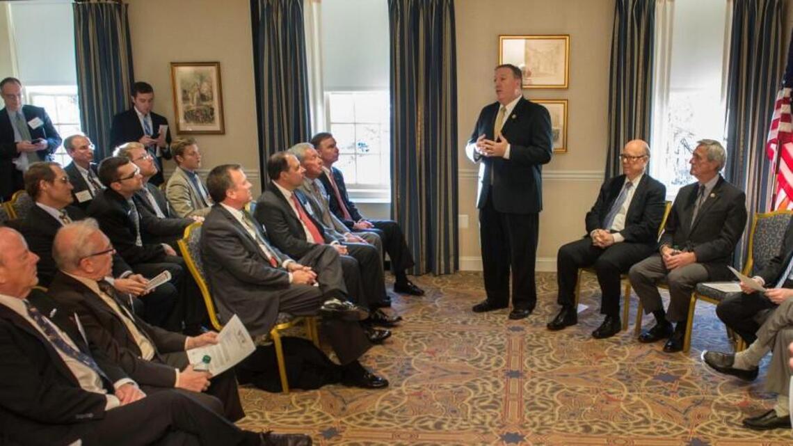 Pompeo hosts D.C. town hall meeting on general aviation