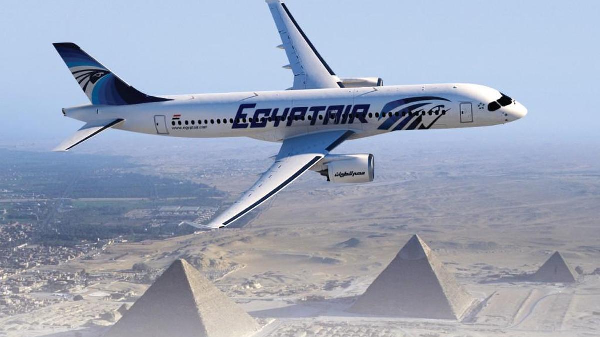 Artist rendering of a Bombardier C Series CS300 passenger jet in EgyptAir livery.