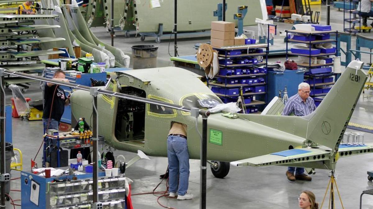 A Cessna 172 sits on the assembly line at Textron Aviation’s Independence plant in 2013. A forecast Thursday from the FAA projects the fleet of fixed-wing piston engine airplanes like the 172 will shrink by 17,500 by 2036.