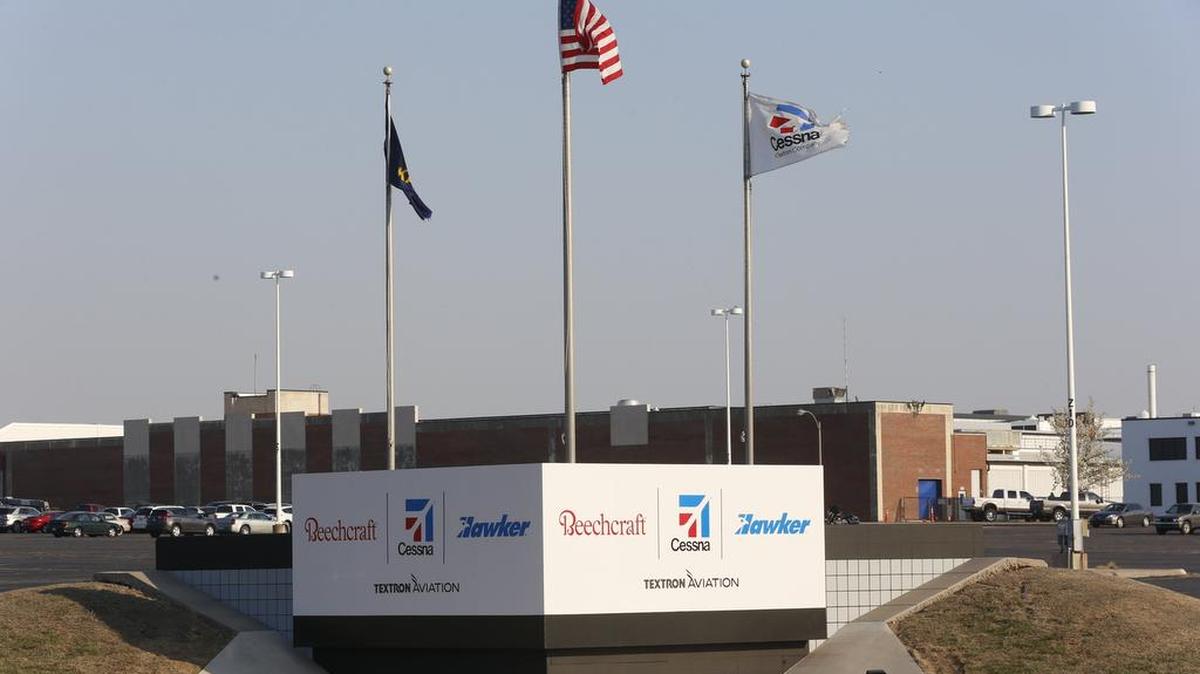 The Textron-Cessna entrance just west of Woodlawn and Pawnee. (March 31, 2015)