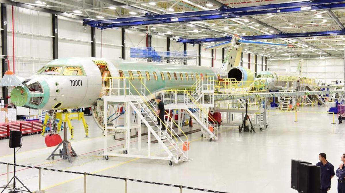 The first two Global 7000 test aircraft are in final assembly at Bombardier Business Aircraft’s production facilities in Toronto.