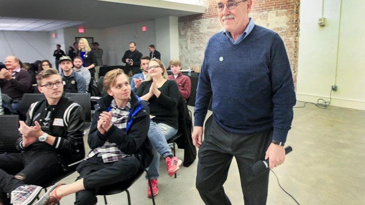 Jeff Turner, a venture capitalist and former Spirit AeroSystems CEO, makes his way to the stage Thursday during Start Up Grind’s first monthly event at the Lux. (Jan. 12, 2017)