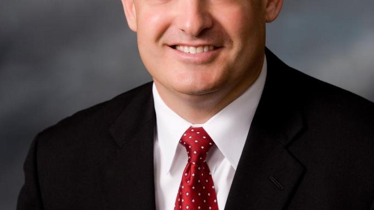 Doug Wareham, executive vice president of government relations for the Kansas Bankers Association, will become the group’s next CEO under a succession plan announced Monday.
