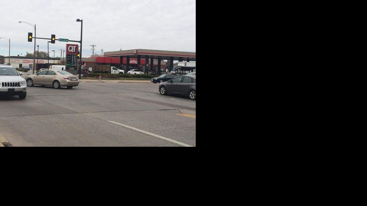 
A northbound car makes a left turn as the light changes at Douglas and Washington, an intersection that businessman Richard Gottsponer hopes will soon become safer and easier for Old Town visitors.
