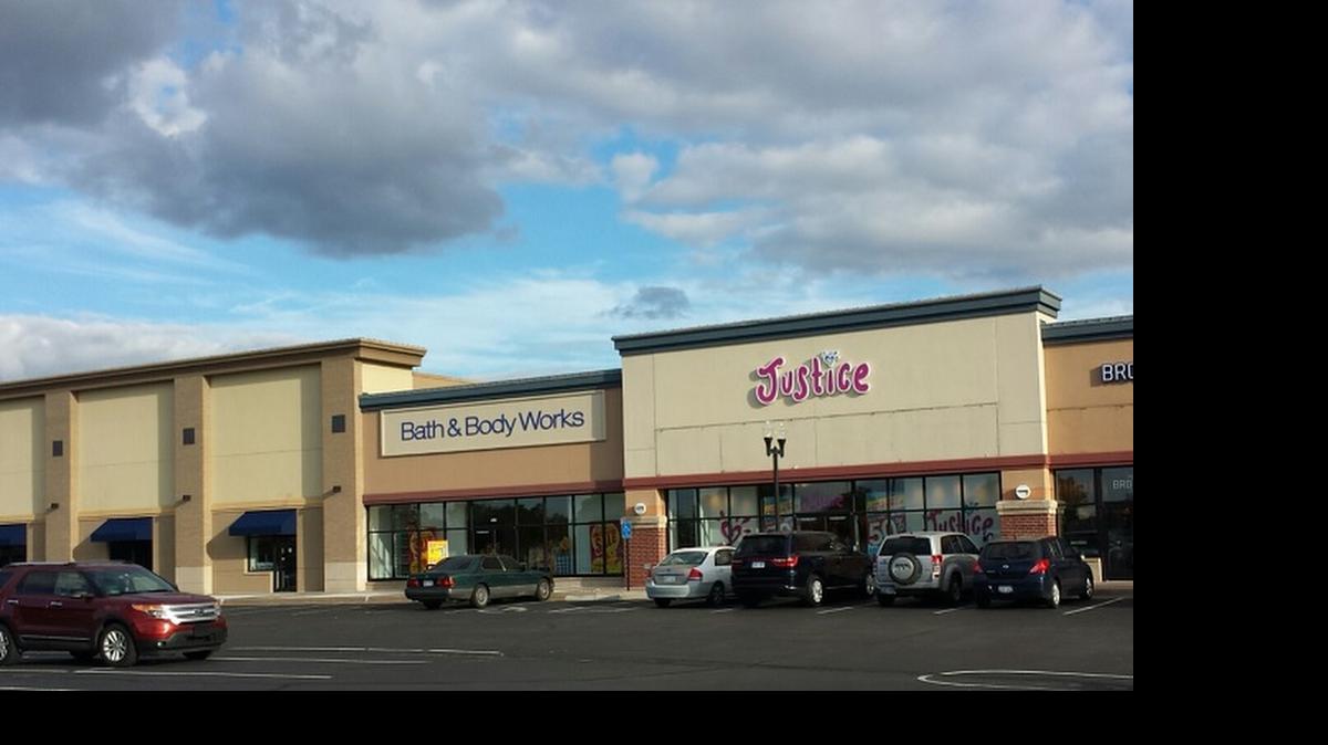 
Bath & Body Works at NewMarket Square has temporarily moved between Marshalls and Justice while its space is remodeled and expanded to include a White Barn Candle store next to it. (June 16, 2015)
