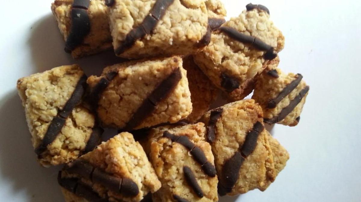 These treats may look good enough to eat, but they’re for the dogs at Bubba Dog Bakery & Doggie Day Care.