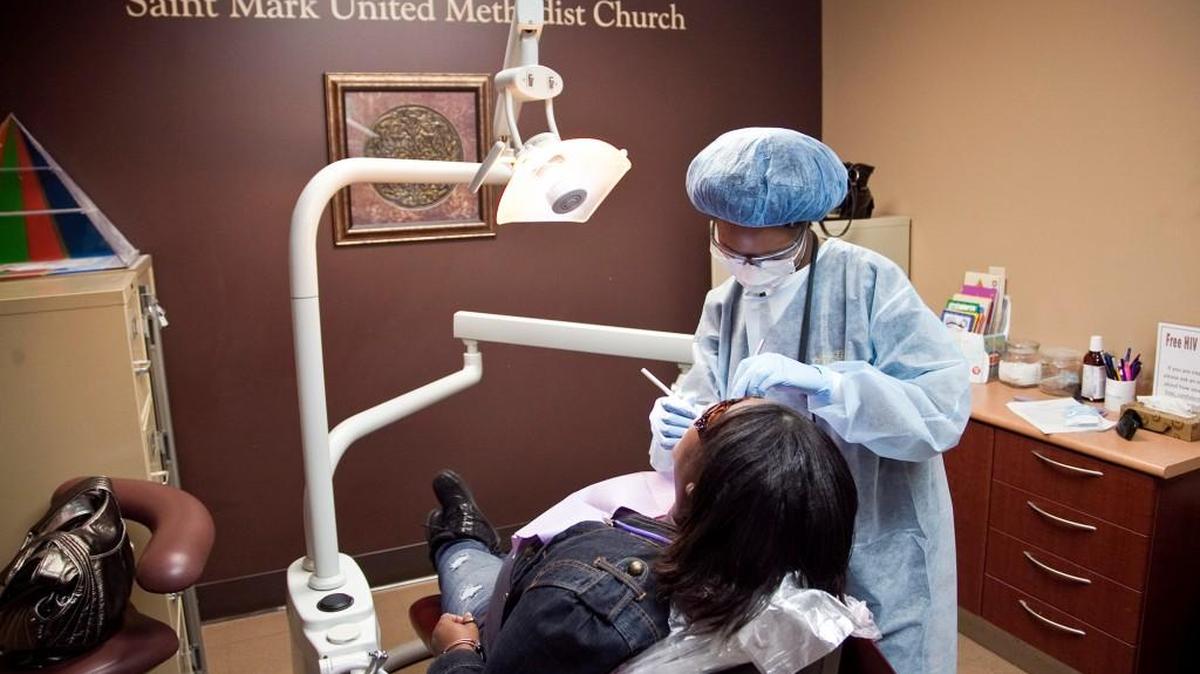 The issue with dental care comes just after federal officials rejected Kansas’ request to extend KanCare, the state’s privatized Medicaid program, saying it failed to meet federal standards and risked the health and safety of enrollees.