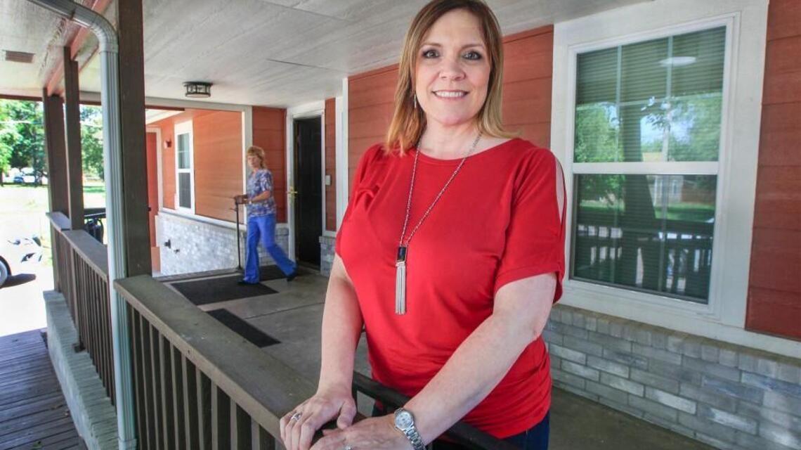 Woman’s experience with her mother leads her to career in long-term care for seniors