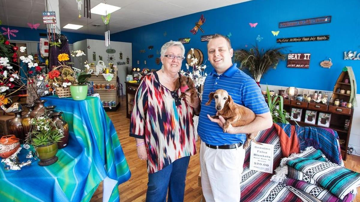 Jan Smith and Michael Kasselman have opened the Naughty Tiger gift shop in Mulvane. (May 18, 2016)