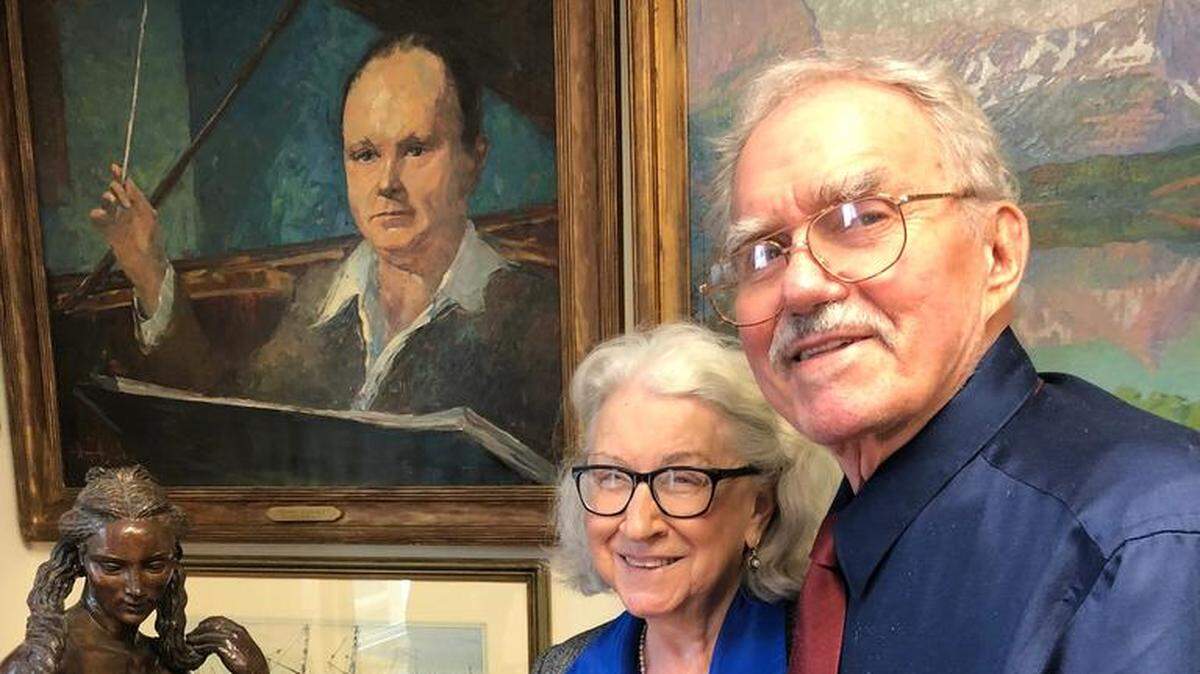 Courtney and Les Ruthven started Mid-America Fine Arts in 1971.