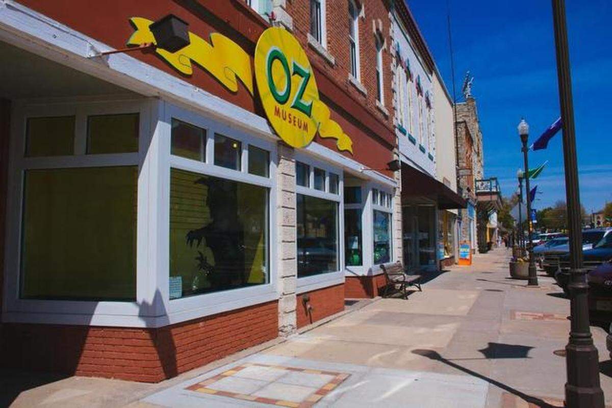 The entrance of the Oz Museum in Wamego