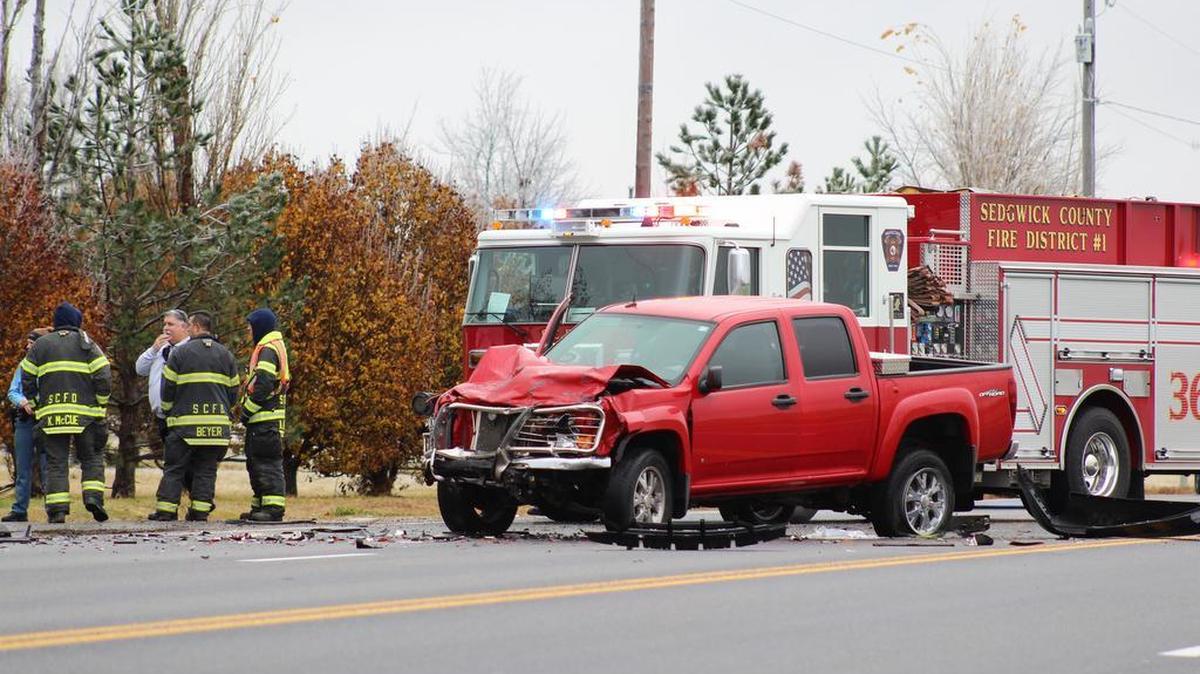 Emergency crews at the scene of a fatal accident on South Rock Road (Nov. 29, 2015)