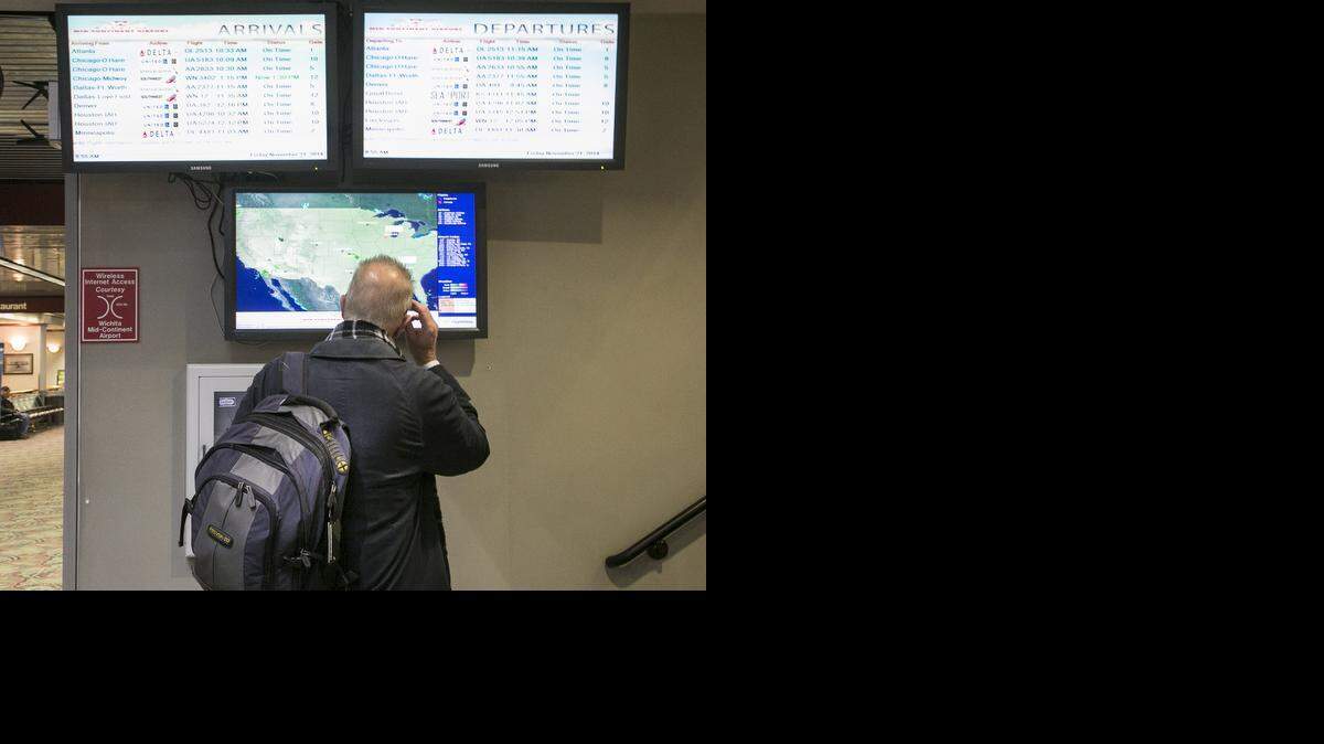 
Holiday travel traffic is expected to rise at Mid-Continent Airport. (Nov. 21, 2014)
