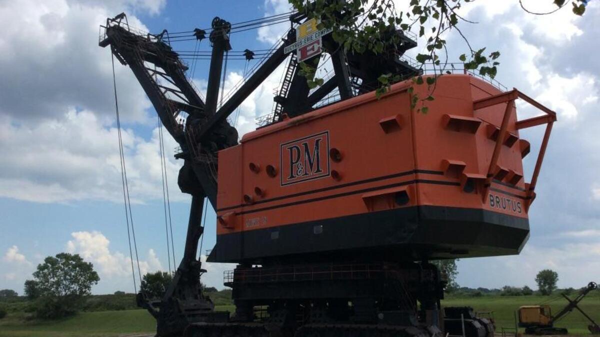 Big Brutus, the largest existing electric shovel in the world. It is 16 stories tall and weighs 11 million pounds.