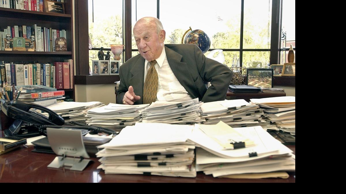 
Fran Jabara in his office at Jabara Ventures in 2006.

