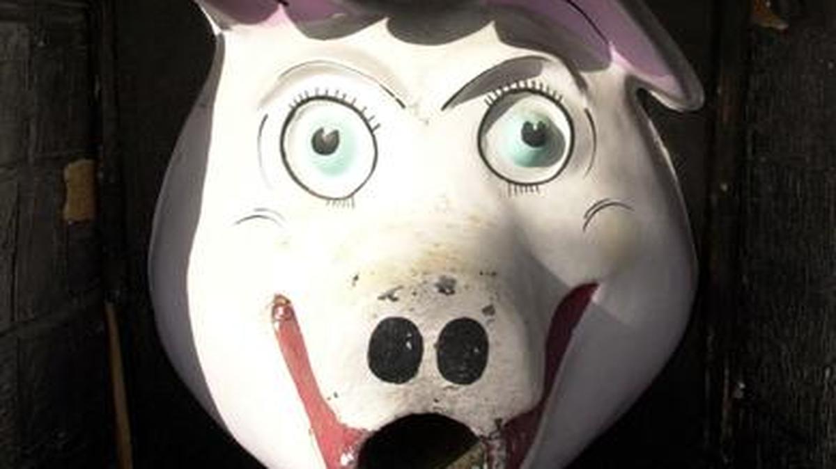 
Porky the Paper Eater was a unique trash container at Joyland. The vacuum-equipped pig sucked the trash right out of your hand. Porky’s head was found recently in the same house where Louie the Clown was recovered, according to Wichita police. 

