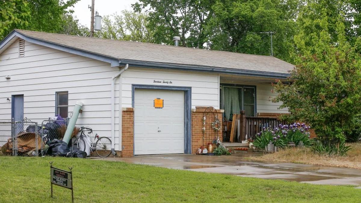 Rachael Hilyard lived in this house at 1426 W. Rita. Hilyard is charged with murder in the decapitation of Micki Davis. (April 27, 2017)