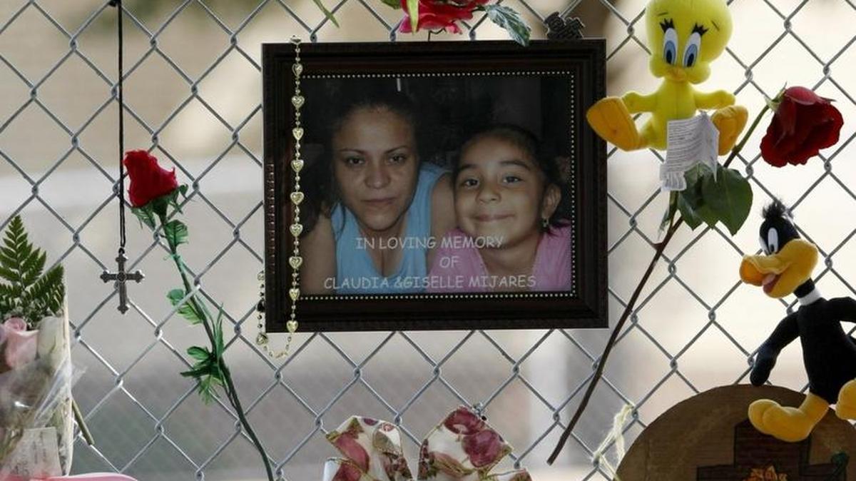 A memorial to Claudia and Gisele Mijares was created on the fence outside Gardiner Elementary. The two were killed when they were hit by a car outside the school on Oct. 1, 2008.