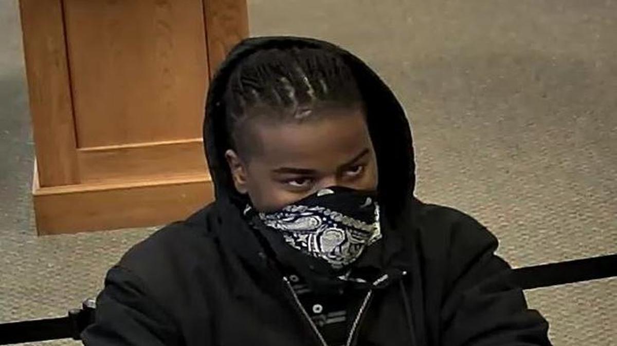 The robber was described as a black man possibly in his 20s, 5 feet, 8 inches tall with a medium build and shorter dreadlocks.