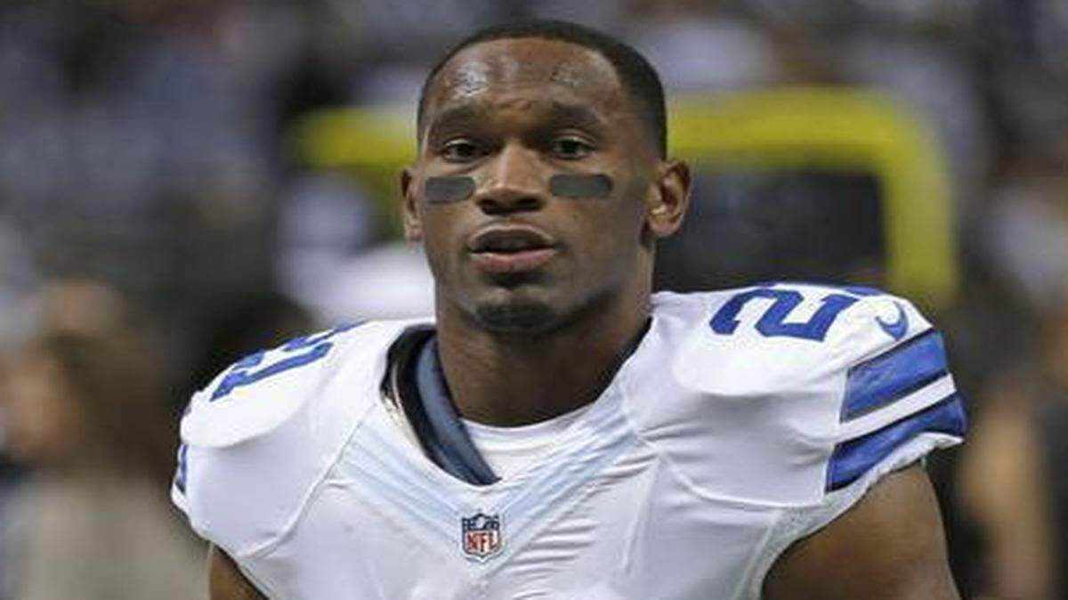 
Dallas Cowboys running back and Wichita native Joseph Randle on the sidelines. (Nov. 10, 2013)
