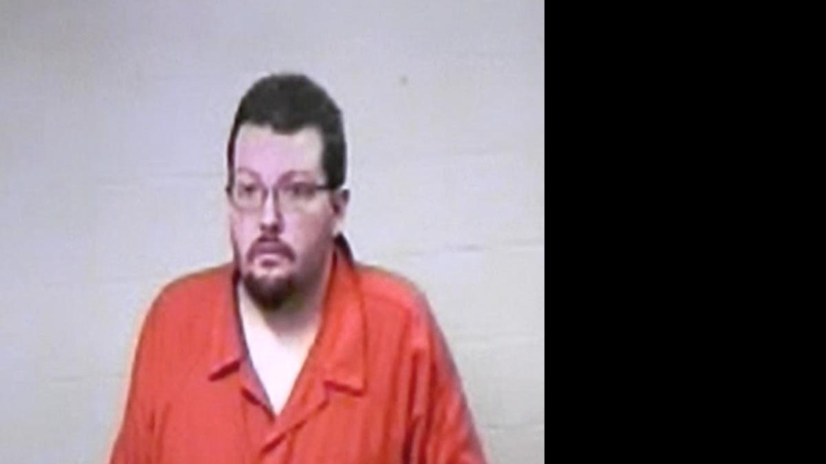 
Derek Campbell is charged with second-degree murder in the shooting death of his wife. (June 9, 2015)
