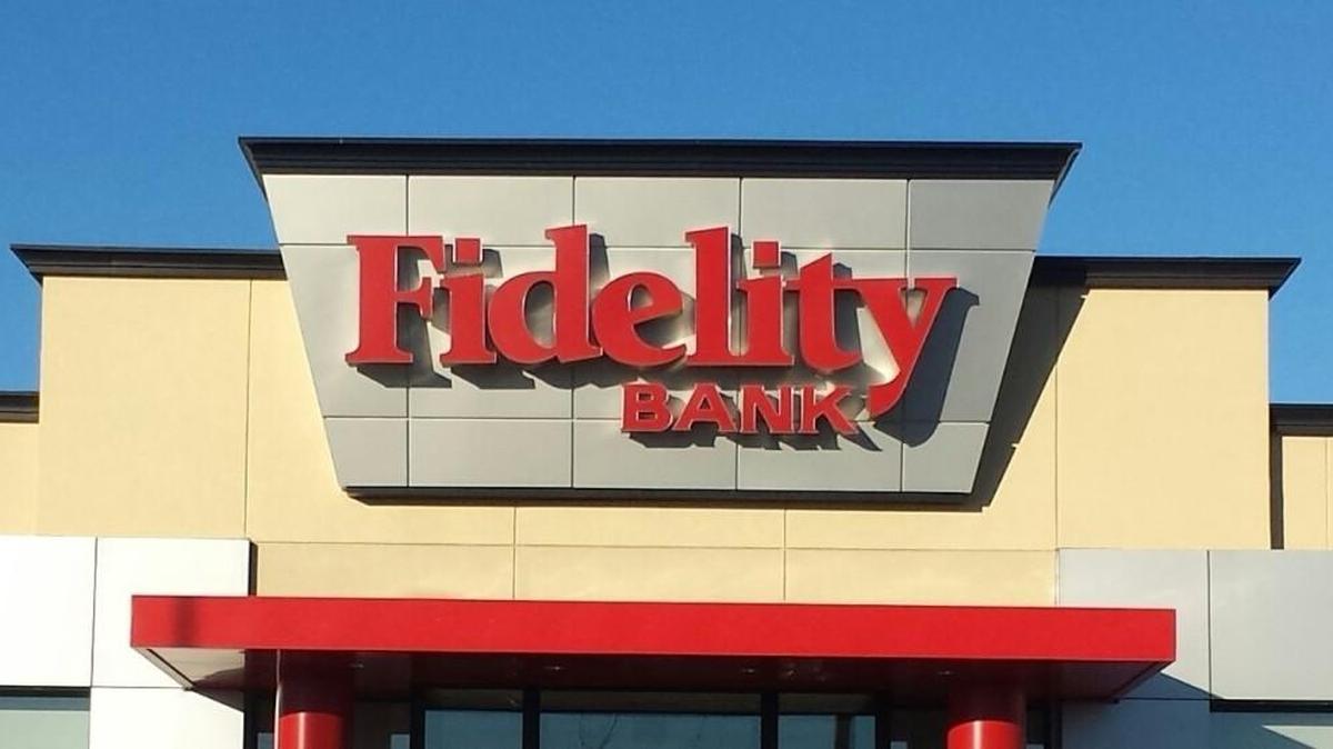 A man robbed the Fidelity Bank at 3525 E. Harry on Saturday morning, police say.