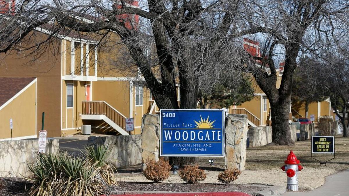 Police are putting a focus on the Village Park at Woodgate apartments on 21st between Oliver and Woodlawn on Monday. (Jan. 30, 2017)