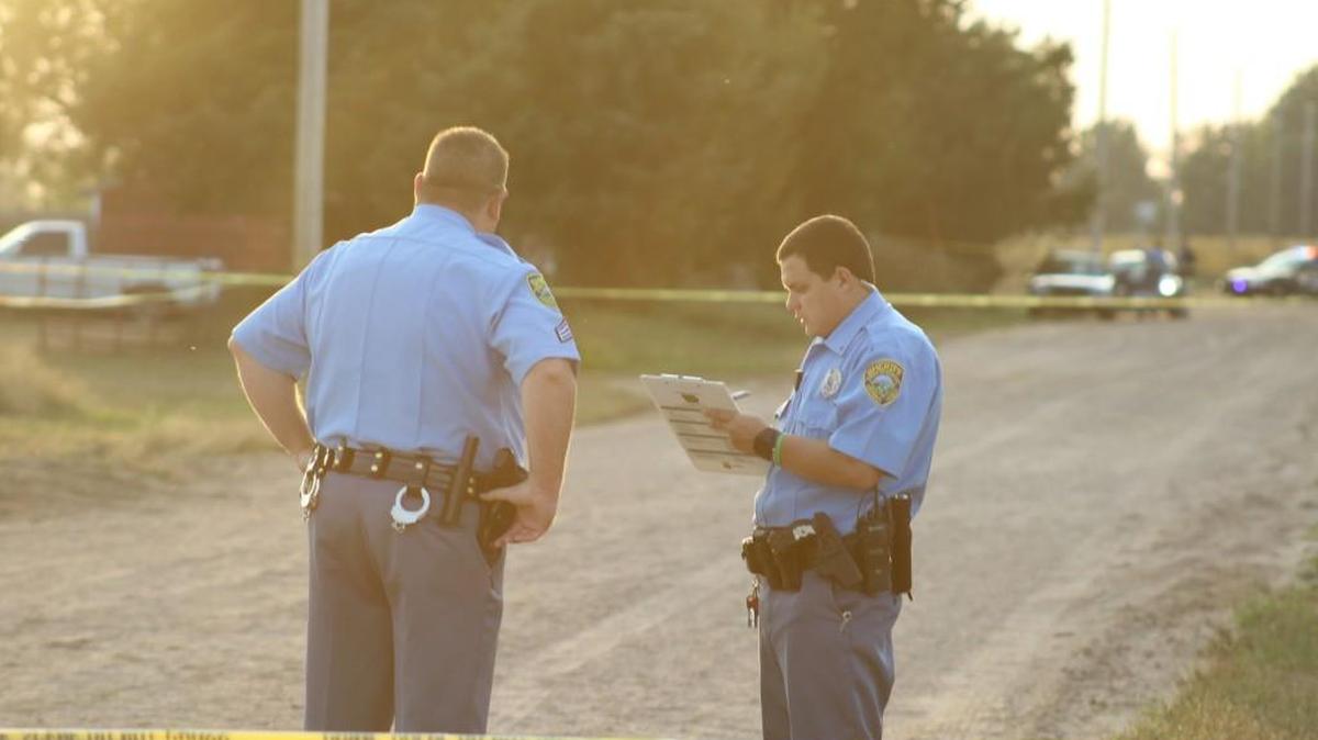 
Sedgwick County sheriff’s deputies investigate a shooting in the 10000 block of West 93rd Street, northwest of Valley Center, on Saturday.
