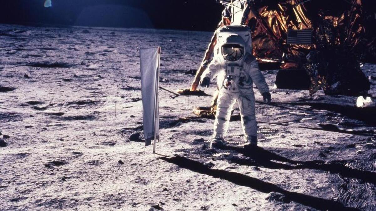 Astronaut Edwin “Buzz” Aldrin Jr. walks on the surface of the moon on July 30, 1969. A federal judge in Kansas has ruled that a bag used to collect lunar samples during the first manned mission to the moon legally belongs to an Illinois woman who bought it when it was mistakenly sold during a government auction.