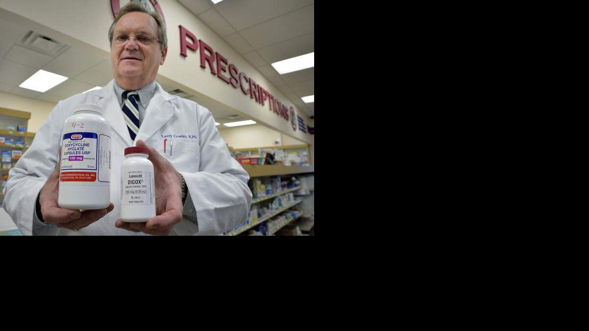 
Several Wichita area law enforcement agencies, including the Sedgwick County Sheriff’s Office, are offering drop-off sites for unused prescription and over-the-counter drugs as part of the “National Take Back” initiative by the Drug Enforcement Administration. The drop-off sites will be open from 10 a.m. to 2 p.m. Saturday.
