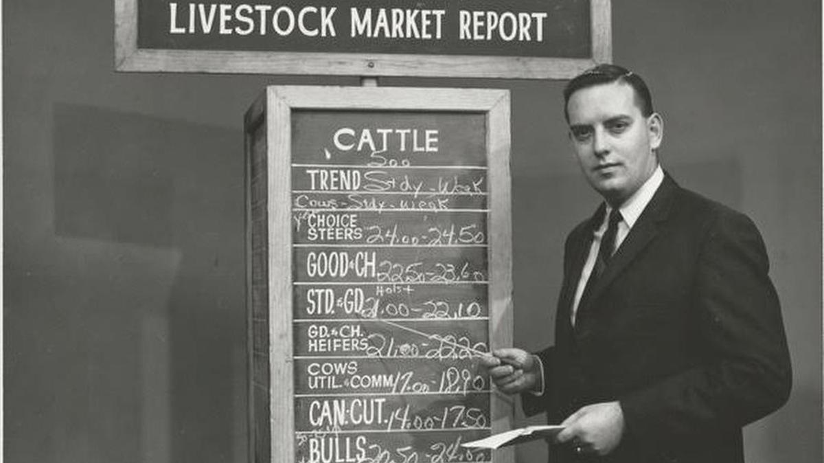 
Larry Steckline reporting for KTVH in 1964.
