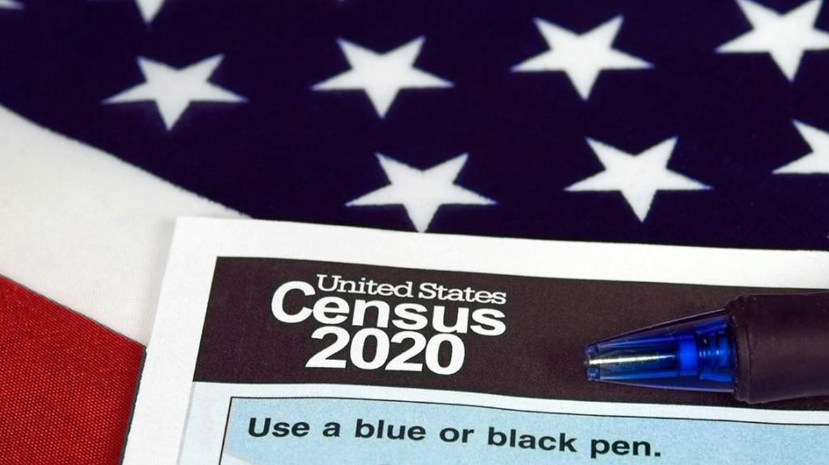 A census document form.