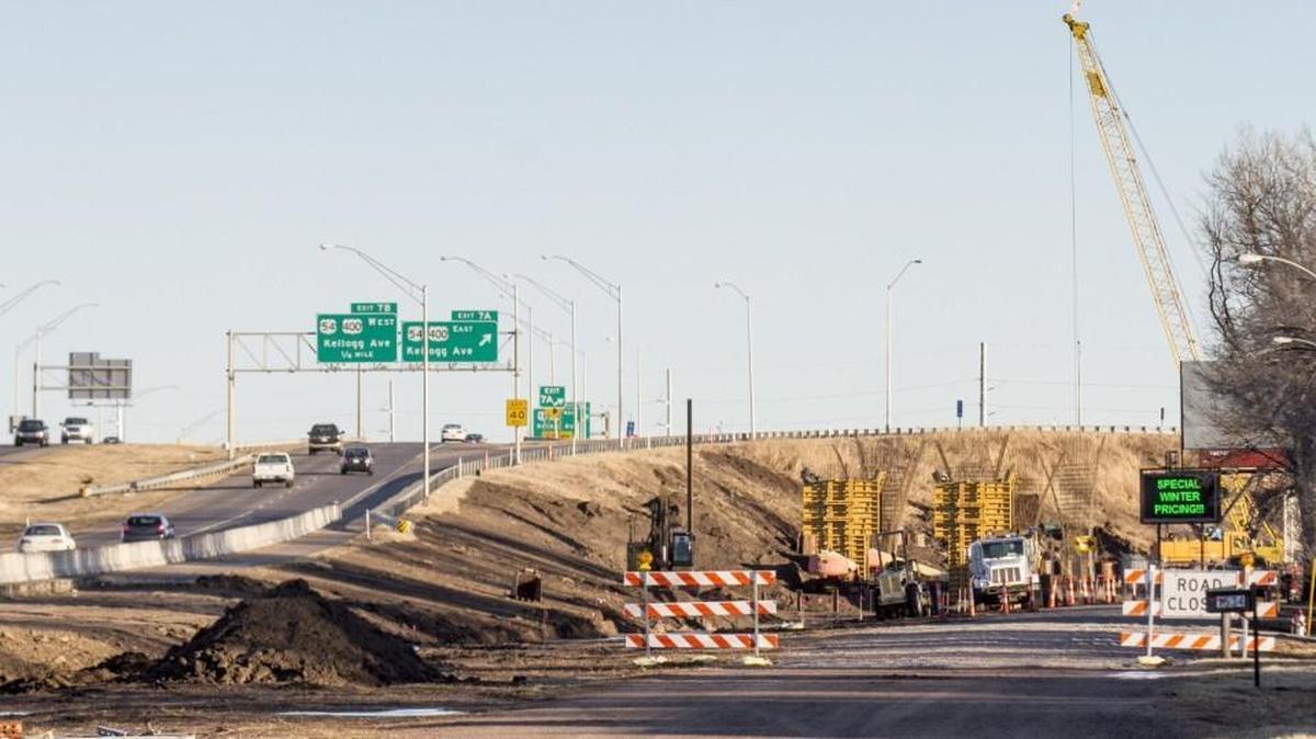 Kellogg and I-235 interchange (Feb. 21, 2016)