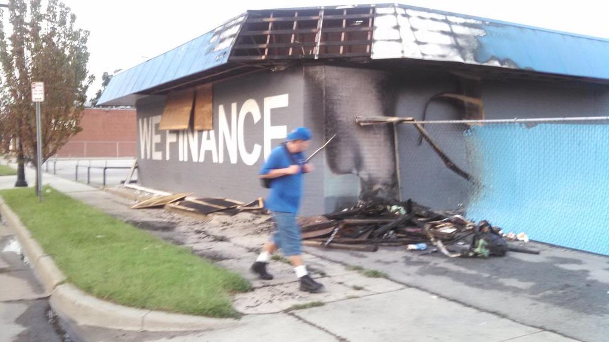 
Arson is being blamed for a fire that damaged a building on Broadway just south of Kellogg early Tuesday morning, authorities said. (Sept. 1, 2015) 
