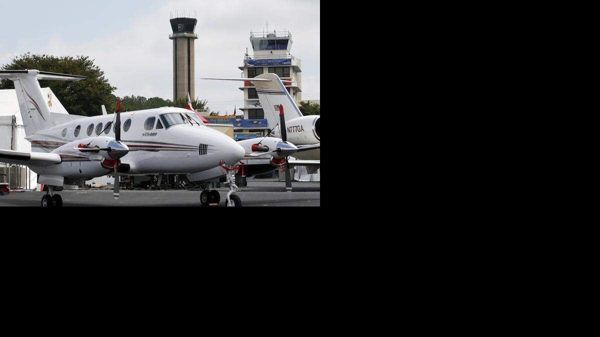 
A Beechcraft Super King Air B200 at a National Business Aviation Association static display in 2007 at Fulton County Airport-Brown Field in Atlanta.
