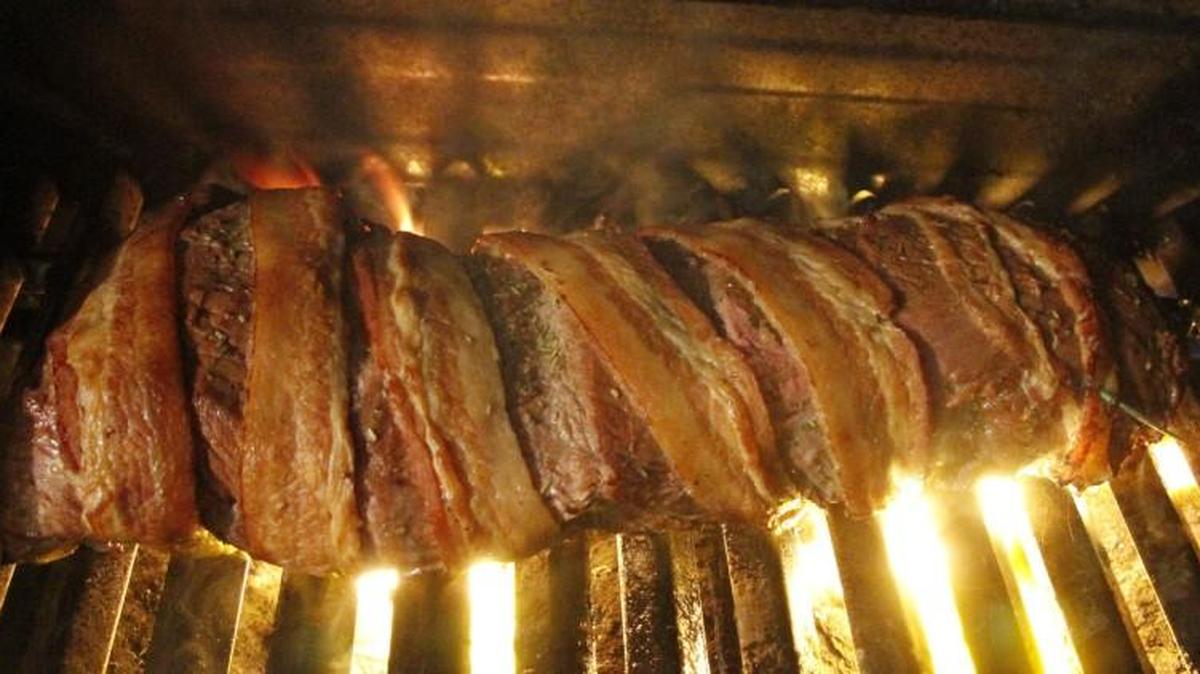To offset the carcinogens formed when meat is overgrilled or overbaked, use black pepper or other simple spice marinades, a K-State researcher says.